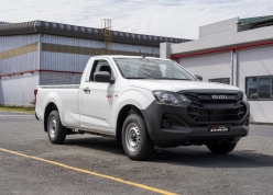 Isuzu D-Max D-Cargo 1000 ra mắt khách Việt: Cấu hình cabin đơn, tải hơn một tấn, giá từ 492 triệu đồng