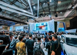 VinFast 'chơi lớn' tại triển lãm GIIAS 2026: Sạc xe 0 đồng, miễn phí thuê pin trong 2 năm cho khách hàng Indonesia