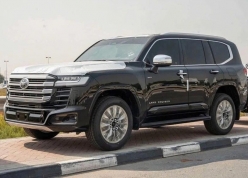 Toyota Land Cruiser LC300 hybrid lộ dán nhãn năng lượng, ngày ra mắt Việt Nam đang đến gần?