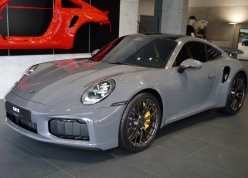 Porsche 911 Turbo S đời mới lần đầu xuất hiện tại Việt Nam, giá gần 20 tỷ đồng