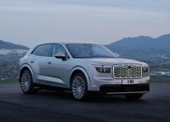 SUV điện đầu tiên của Bentley mạnh tới 875 mã lực, chạy tối đa 600 km/sạc