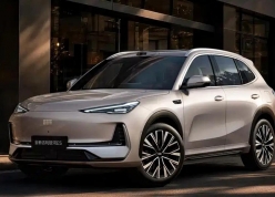 Geely EX5 được nâng cấp toàn diện: Công suất lớn hơn, bổ sung sạc siêu nhanh và loạt công nghệ hỗ trợ lái