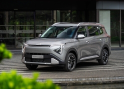 Kia Carens Clavis chính thức gia nhập thị trường Việt: Giá từ 639 triệu đồng, bản cao cấp có ADAS
