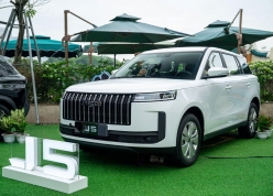 Jaecoo J5 bàn giao gần 1.000 xe đến khách hàng Việt trong tháng 9/2026