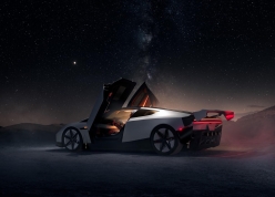 Tesla Roadster trình diễn nhào lộn trên không như phim viễn tưởng, nhưng xe bán ra liệu có làm được?