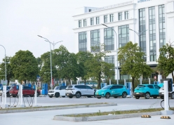 Trạm sạc ô tô điện VinFast lớn nhất Việt Nam đi vào hoạt động, quy mô hơn 1.000 cổng sạc
