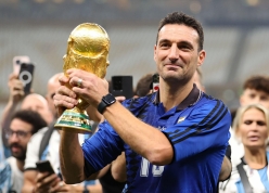 HLV Lionel Scaloni bất ngờ 'cập bến' đội bóng thành Madrid