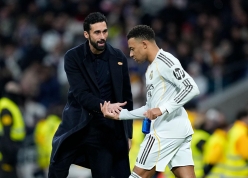 HLV Arbeloa đập tan nghi ngờ về tiền đạo số 1 Real trước đại chiến Bayern