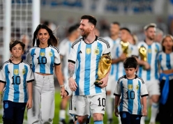 Antonela Roccuzzo gửi bức thư xúc động ngày Messi chia tay Argentina