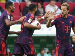 VAR 3 lần từ chối bàn thắng, Bayern Munich ngậm đắng trước Augsburg