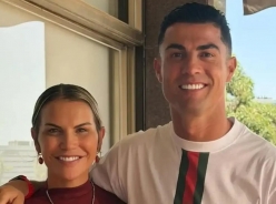 Chị gái Ronaldo phản ứng dữ dội khi em trai rời ĐT Bồ Đào Nha