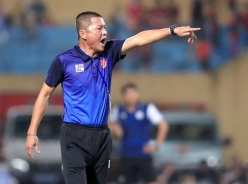 HLV Chu Đình Nghiêm chỉ thẳng đội vô địch V-League sau trận hòa Hà Tĩnh