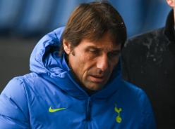 Thua bạc nhược Chelsea, Conte đòi từ chức vì 'dỗi' chủ tịch của Tottenham?