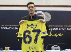 Ozil chính thức đoạn tuyệt với bóng đá Đức