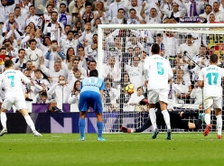 Highlights: Real Madrid 3-2 Malaga (Vòng 13 - La Liga)