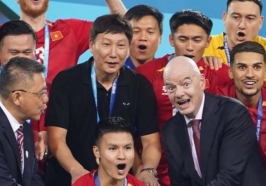 HLV Kim Sang Sik: 'Chủ tịch FIFA muốn thấy Việt Nam đá World Cup'