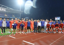 ĐT Việt Nam nhận 'doping tinh thần' trước chung kết lượt về AFF Cup