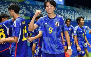 Báo Nhật Bản: 'Quả penalty kỳ diệu đã đưa chúng ta vào bán kết'