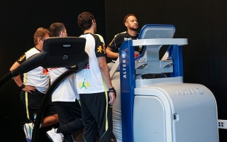 Neymar sử dụng công nghệ 'vũ trụ' để phục hồi chấn thương
