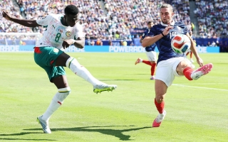 Sao tuyển Pháp chê thẳng mặt sân World Cup 2026