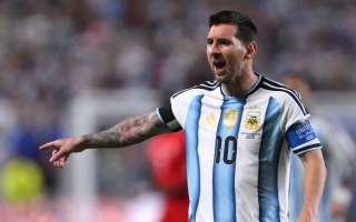 Chủ tịch Barca: 'Argentina thật may mắn khi có Messi'