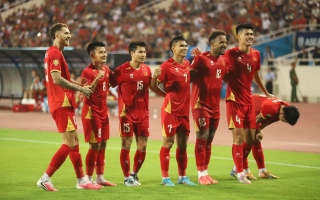 AFC gọi tên hai ngôi sao giúp Việt Nam tiến vào chung kết