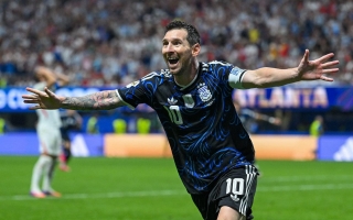 'Không ai trong lịch sử ngăn được Lionel Messi'