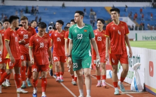 CĐV Philippines đồng loạt nhắc tên Việt Nam sau trận thua 1-4 tại AFF Cup
