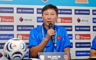 Trực tiếp HLV Kim Sang Sik họp báo trận Việt Nam vs Malaysia, 11h30 hôm nay 18/8