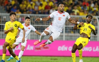 Vé Việt Nam vs Malaysia tăng dựng đứng, giá chợ đen khiến CĐV sốc