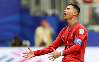 HLV Cannavaro cảnh báo Uzbekistan đừng mắc bẫy Ronaldo