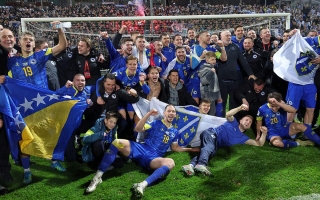 CHÍNH THỨC: Xác định đội hạng 3 đầu tiên đi tiếp tại World Cup