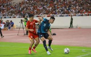 Kim Sang Sik phản hồi bất ngờ về quyết định rút Quang Hải