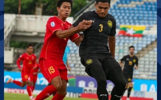 CĐV Malaysia phản ứng dữ dội sau chiến thắng 2-1 ở trận ra quân AFF Cup