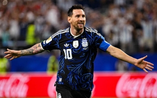 Lionel Messi vươn lên dẫn đầu danh sách Vua phá lưới