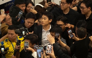 Đình Bắc gây sốt