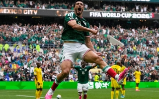 Mexico thắng Nam Phi 2-0, nhưng CĐV không hài lòng