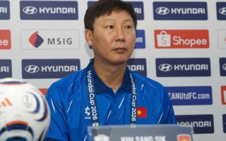 HLV Kim Sang Sik vẫn chưa hài lòng dù ĐT Việt Nam thắng Malaysia 2-0