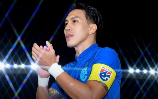 Cựu tiền đạo Thái Lan lên tiếng khi đội nhà hụt cúp, tiết lộ điều bất ngờ