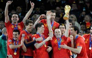 Nhà vô địch thế giới Tây Ban Nha lỡ hẹn chung kết World Cup vì lệnh cấm