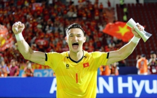 Truyền thông Thái Lan tuyên bố thẳng đẳng cấp khác biệt của Lê Giang Patrik