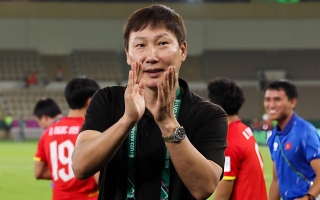 Báo Hàn: 'Phép màu Kim Sang-sik khiến bóng đá Hàn Quốc mất mặt'