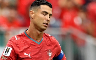 Ronaldo nổi nóng với Diogo Costa sau bàn thua của Bồ Đào Nha