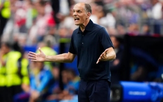 Tuchel nổi nóng với trụ cột ĐT Anh ngay trên sân