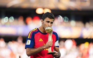 Rodri phải phẫu thuật ngay sau chức vô địch World Cup