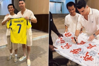 Ronaldo gặp 'fan cuồng' đạp xe gần 7 tháng từ Trung Quốc