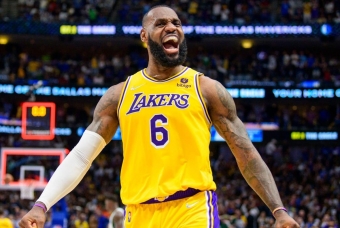 LeBron James lập kỷ lục trong ngày Lakers thua trận