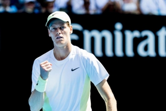 Jannik Sinner khởi đầu thuận lợi tại Australian Open 2025