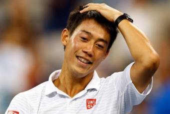 Dạo bước cùng 'tiểu tam', niềm tự hào tennis châu Á xin lỗi vợ