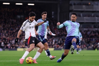 Arsenal mất điểm thất vọng trước Fulham, vụt mất cơ hội áp sát Liverpool